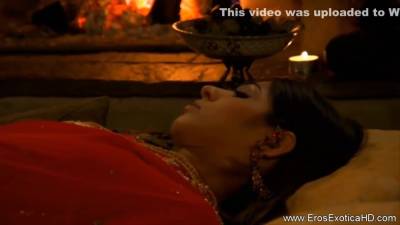Erotic Indian Couple Know How To Make Love - upornia.com - India