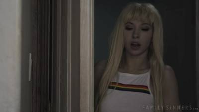 Kenzie Reeves - Ramon Nomar - Family Favors Vol. 2 Scene 1 - xxxfiles.com