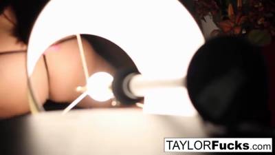 Taylor Vixen - Taylor Vixens Hotel Room Masturbation! - upornia.com