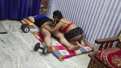 Pakistani Mature Girl Got Fuck In Car By Her Boyfriend - hclips.com - Pakistan