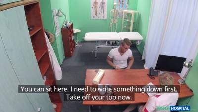 Stud cums all over nurses stomach - porntry.com
