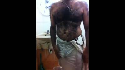 Str8 indian daddy shower time - nvdvid.com - India
