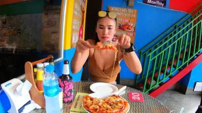 Pizza before making a homemade sex tape - icpvid.com - Thailand