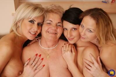 Lesbian porn with granny in hot foursome - sunporno.com