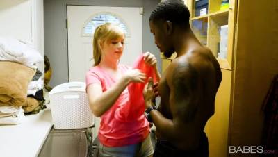 Isiah Maxwell - Dolly Leigh - Seeing Pink - veryfreeporn.com