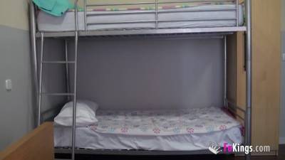 Her Stepbrother Can Suck His Own Dick! - hclips.com
