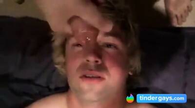 Fucking the twink's mouth and cumming on his face - nvdvid.com
