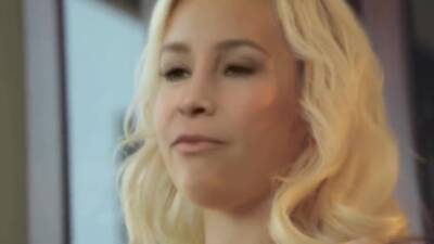 Wendy Van Dijk Is Playing With Her Shaved Pussy - hclips.com