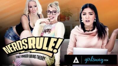 Chloe - GIRLSWAY Nerdy Roommates Kendra Spade And Chloe Cherry Fake Being In A Sitcom While Banging A Friend - txxx.com