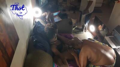 Uncle - Step Uncle Licking On A Shaved Niece Cunt Been Eating Her Out - upornia.com