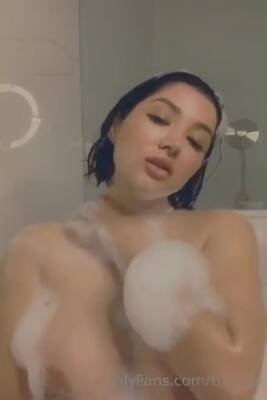 Brendav Nude Shower Leaked Video - hclips.com