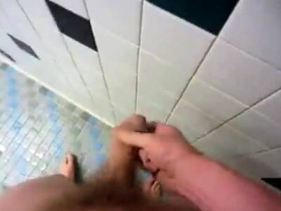sucking off a stranger in men's shower - icpvid.com
