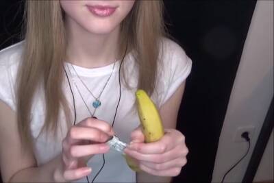 Peas And Pies Asmr - New Perspective Banana Sucking - hclips.com