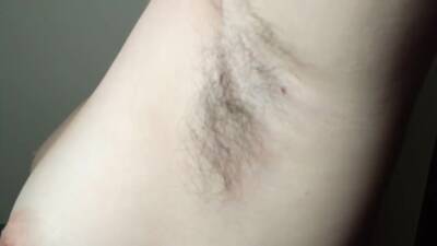 Ellie Shows Her Hairy Armpits And Plays With Them - hclips.com