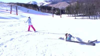 雪山で見つけた看護師をしている二人組をナンパしてハメ撮り - txxx.com - Japan