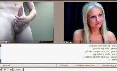 Stunning CFNM blonde watches naked guy cum on webcam - sunporno.com