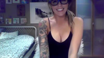 Horny Busty Chick Playing With Dildo And Roleplay 9 - upornia.com