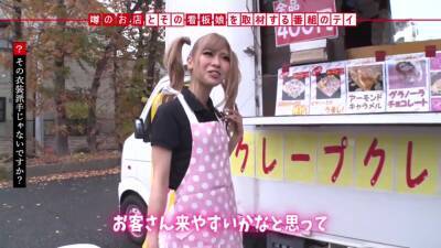 激烈可愛いヤリマンギャル店員を誘って即パコセックス - txxx.com - Japan