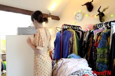 Fuck Mommy On Moving Day - hclips.com