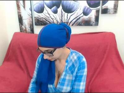 My Favorite Hijab in Blue - drtuber.com