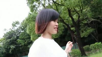 Hair color is a gradation from black to brown - txxx.com - Japan