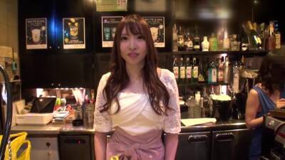 ドエロボディの淫乱スナックママ男のチンポを吟味して酔った勢いでめちゃくちゃハメる - txxx.com - Japan