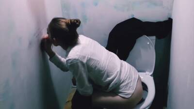 Amateur Glory Hole In Russian Hostel - upornia.com - Russia