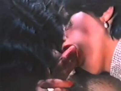 1970 - Threesome In The Bathtub - upornia.com