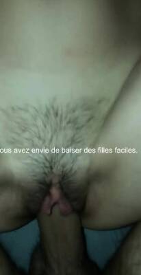 Il ejacule son sperme sur ses poils du vagin - drtuber.com - France