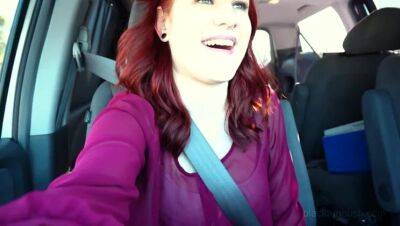 Jules - porntry.com