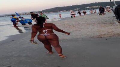 Safadinha Na Praia Do Rio - hclips.com