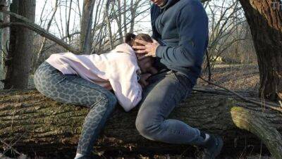 Sucked and let myself be fucked from behind on a walk in the park. - veryfreeporn.com
