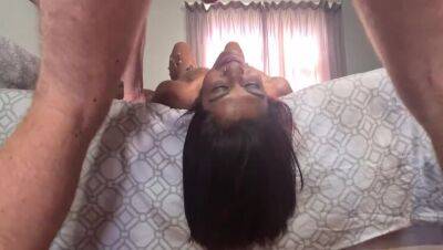 Indian slut upside down sloppy gagging deepthroat - veryfreeporn.com - India