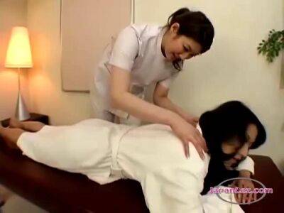 Asian Woman Massaged Getting Her Nipples Sucked By The Masseuse On The Massage Bed - sunporno.com - Japan - China