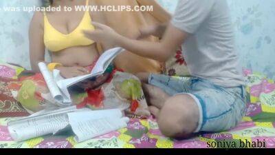 Teacher Ne Apne Student Ko Exam Me Pass Nhi Kiya To Student Me Gusse Me Teacher Ko Chod Diya. Soniya Bhabi - hclips.com