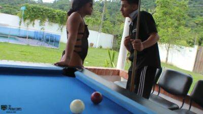Me Follo A Mi Madrastra Morena Desi Libre - Porno En Espanol - hclips.com