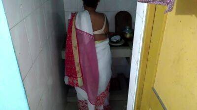 4k Full Xxx - Desi Stepmom In Saree Fucked By Stepson While Cooking - Destroyed Her Pussy & Came Inside Her - 2023 New - upornia.com - India