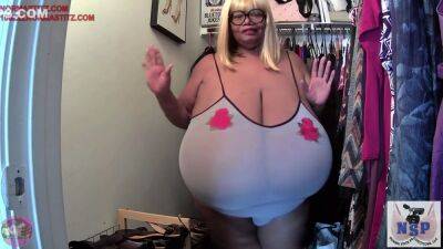 Norma Stitz - Spend Time With In The Closet - hclips.com