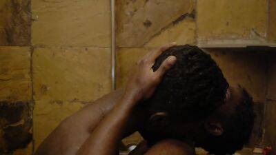 Slim African blows in shower before sex - drtuber.com