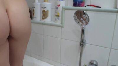 Damn Beautiful Cheerleader Takes A Shower After Training - hclips.com