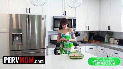 Perv Mom - Step Mom Is Upset About Burning Dinner & Gets Cheered Up By Step Son's Big Boner - sunporno.com - Usa