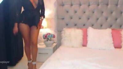 Busty Hot Girl Seductivedollx - hclips.com