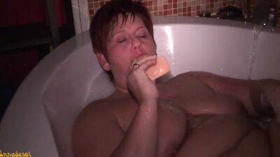 Wet Cunt In The Bathtub - upornia.com - Germany