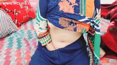 Pakistani Wife Cheating With Husband Online Clear Hindi Audio Dirty Talking - hclips.com - Pakistan