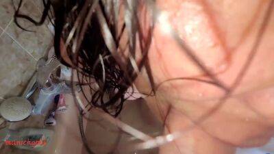 Horny Stepmom Seduces Her Stepson With Her Lips In The Shower..he Cums On Her Face - hclips.com