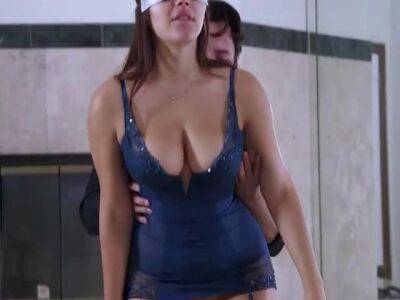 Blindfolded Wife Shared with Friend - sunporno.com - Italy