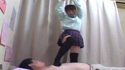 Swallows Cum Japanese Schoolgirl Uniform Blowjob Sgu05 - porntry.com - Japan