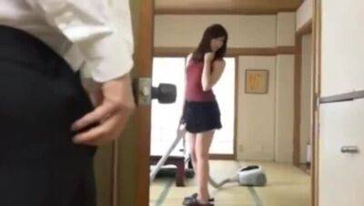 Women teasing her boy's classmates - veryfreeporn.com - Japan