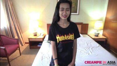 Fit chinese teen is ready to get knocked up - sunporno.com - Thailand - China