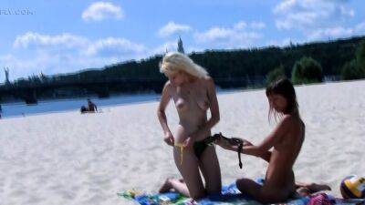 An adorable nudist teen - drtuber.com